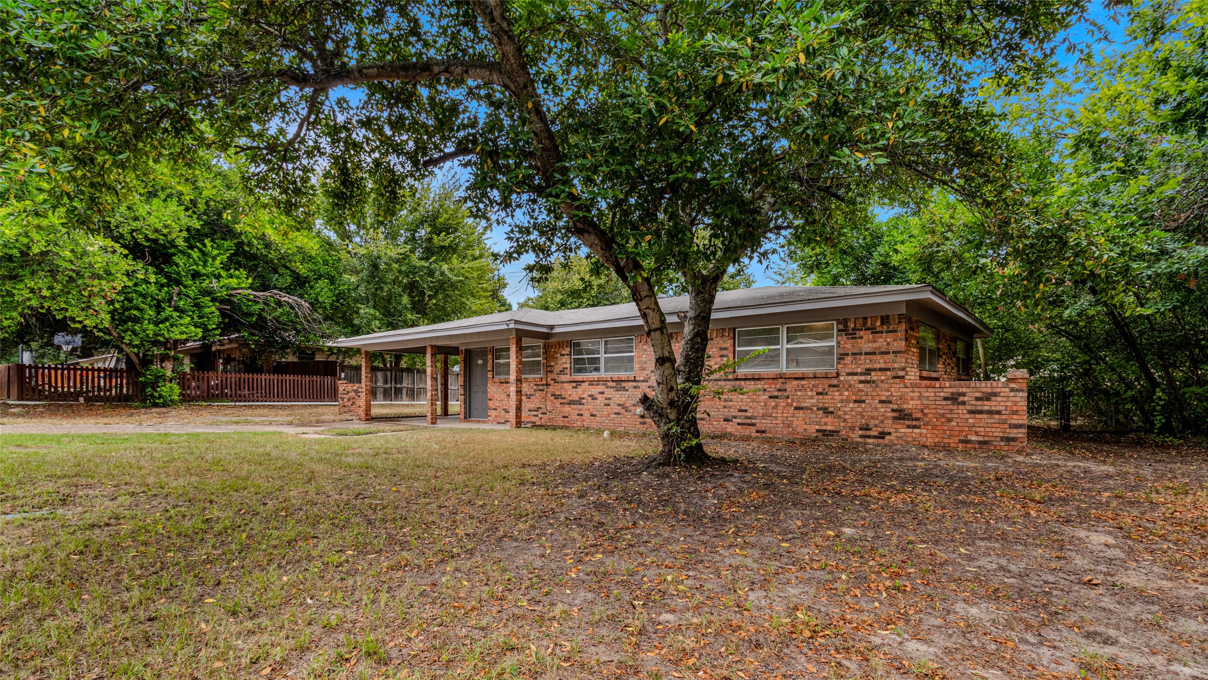 713 Ruth Street Athens TX 75751
