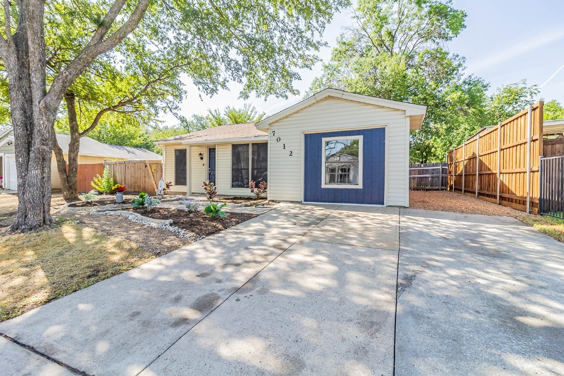 7012 Newberry Court E Fort Worth TX 76120