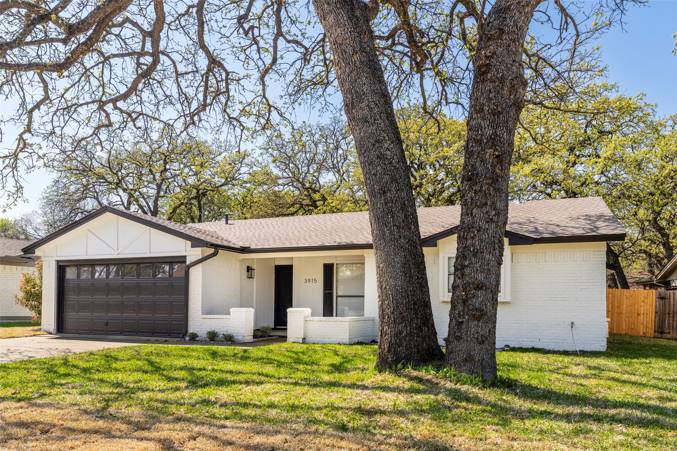 3915 Firethorn Drive Arlington TX 76017