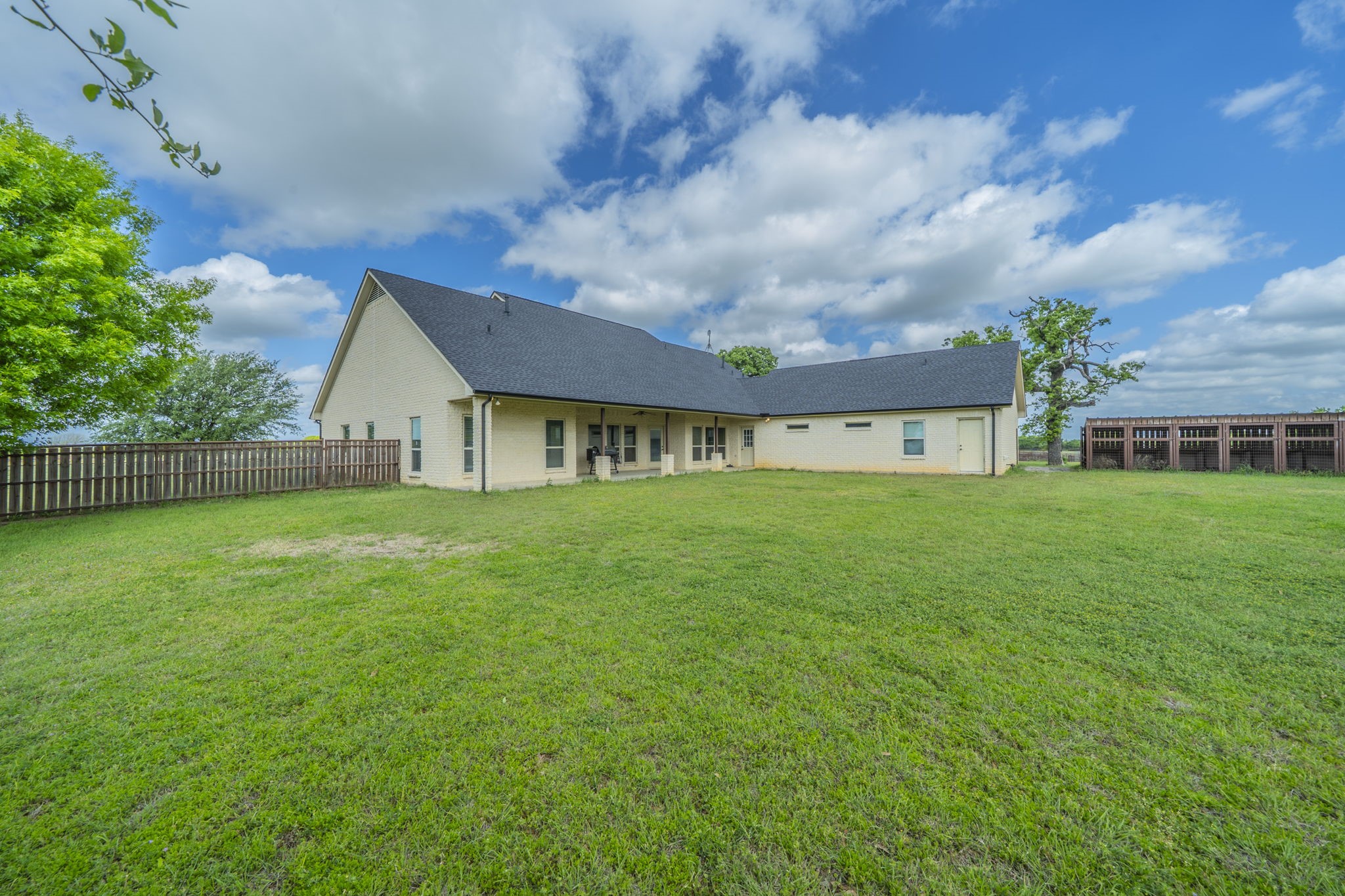 1502 N Fm 113 Weatherford TX 76088