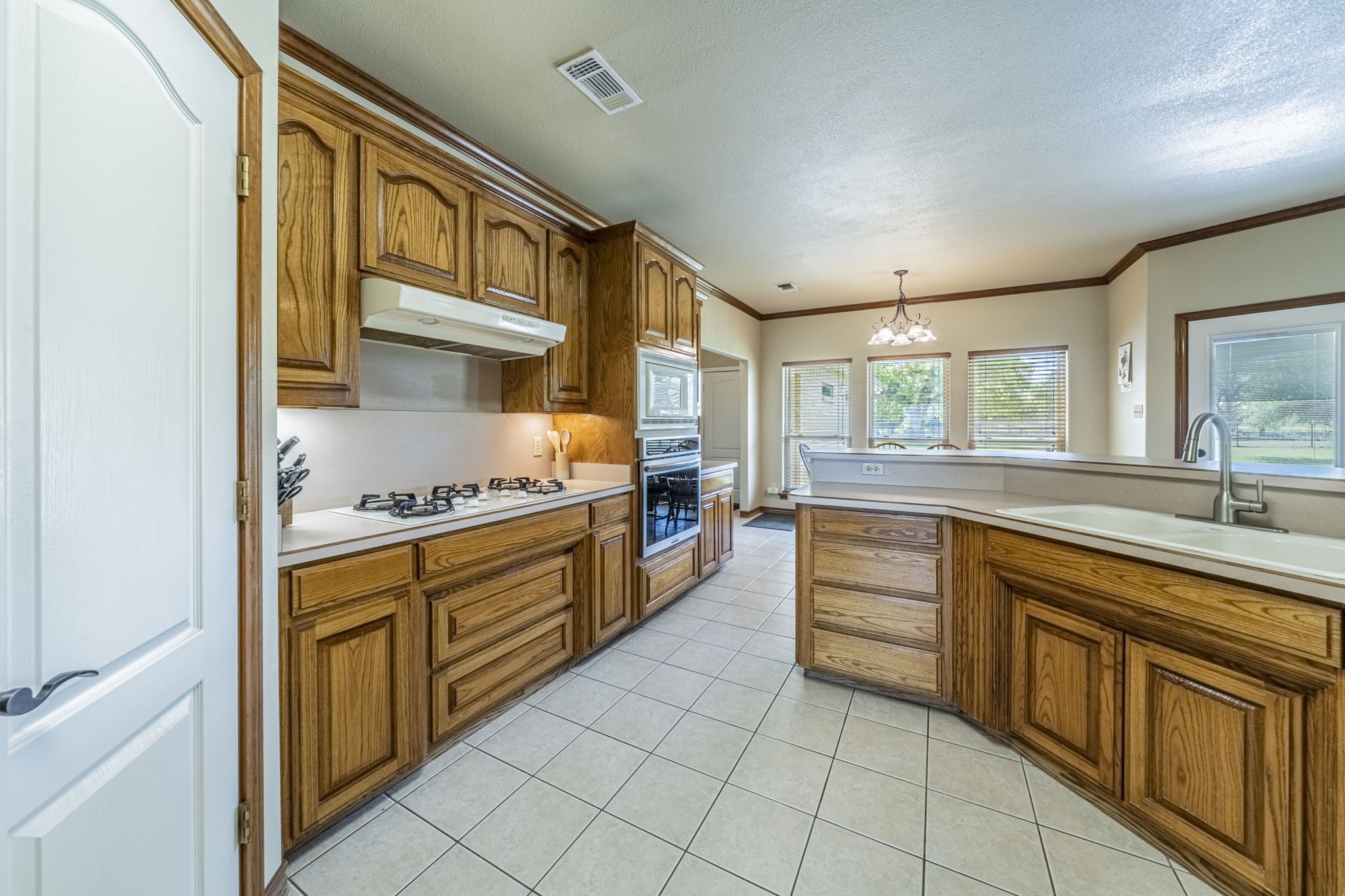 1502 N Fm 113 Weatherford TX 76088