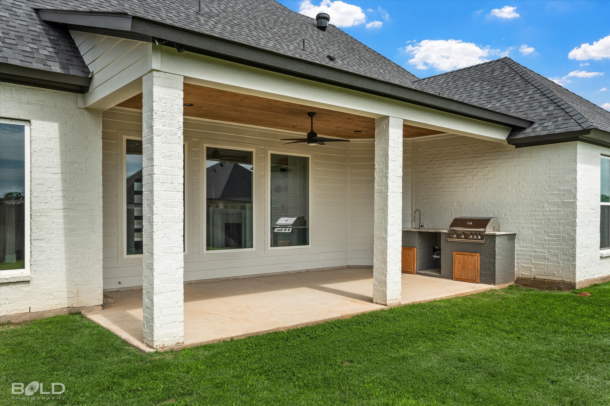 586 Corinth Circle Bossier City LA 71111