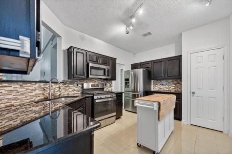 820 Wynnpage Lane Plano TX 75075