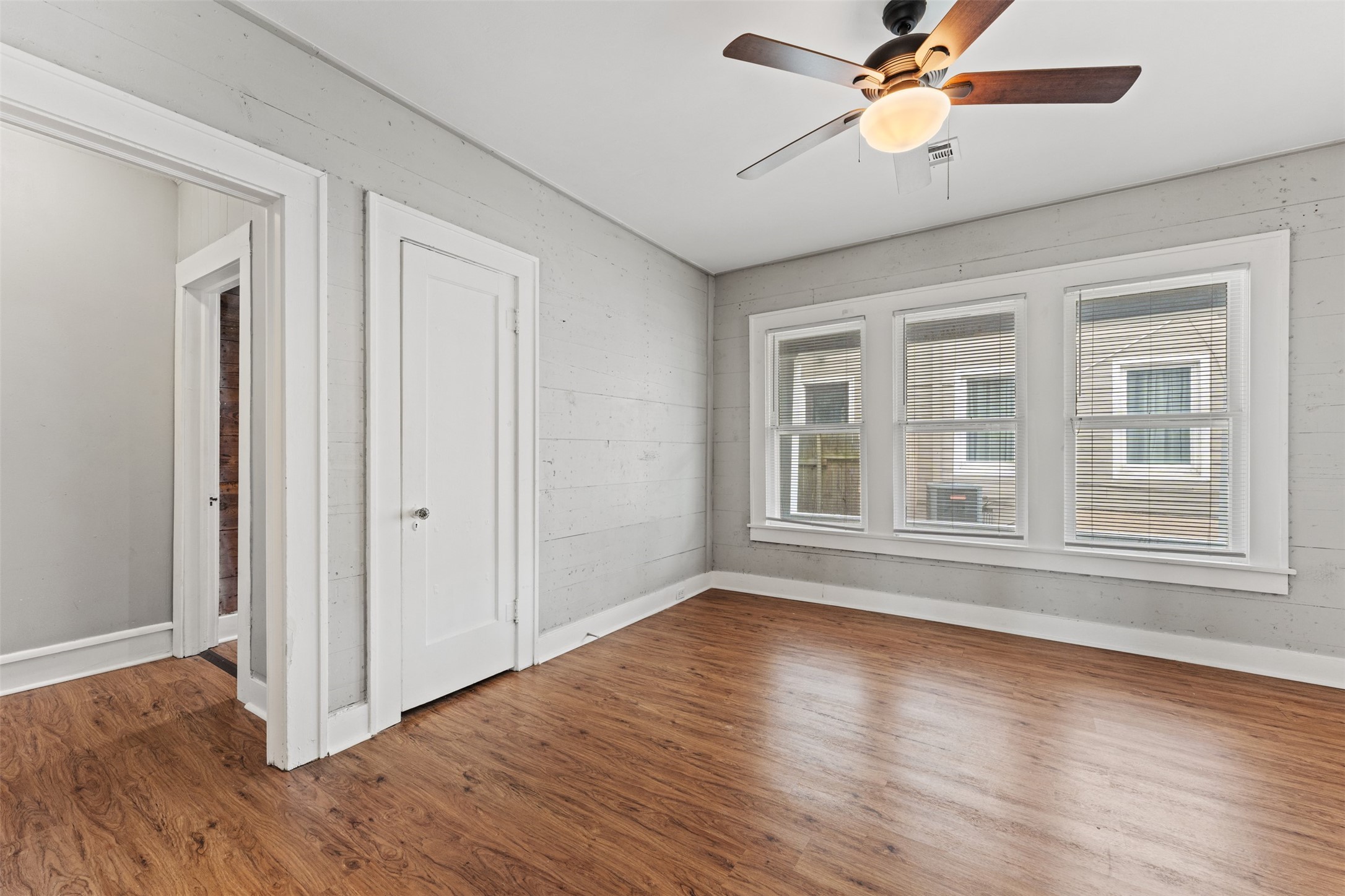 521 Herring Avenue Waco TX 76708