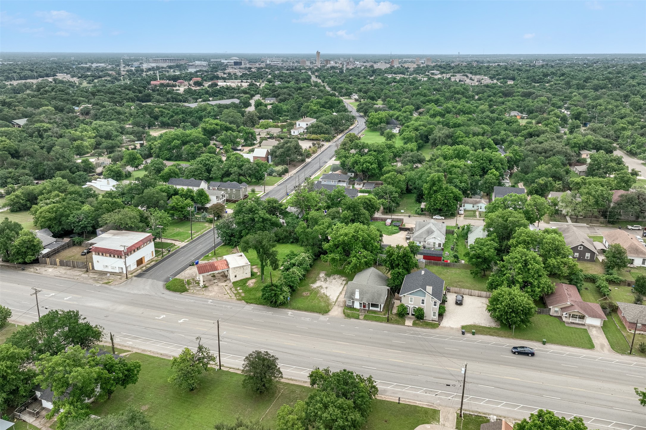 521 Herring Avenue Waco TX 76708