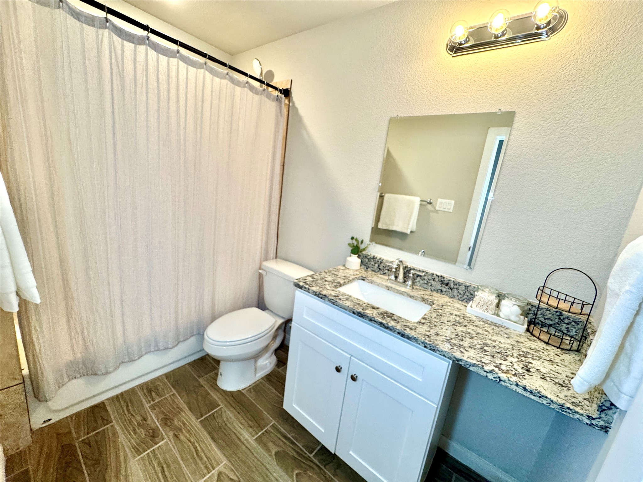 124 Oakwood Street Chico TX 76431