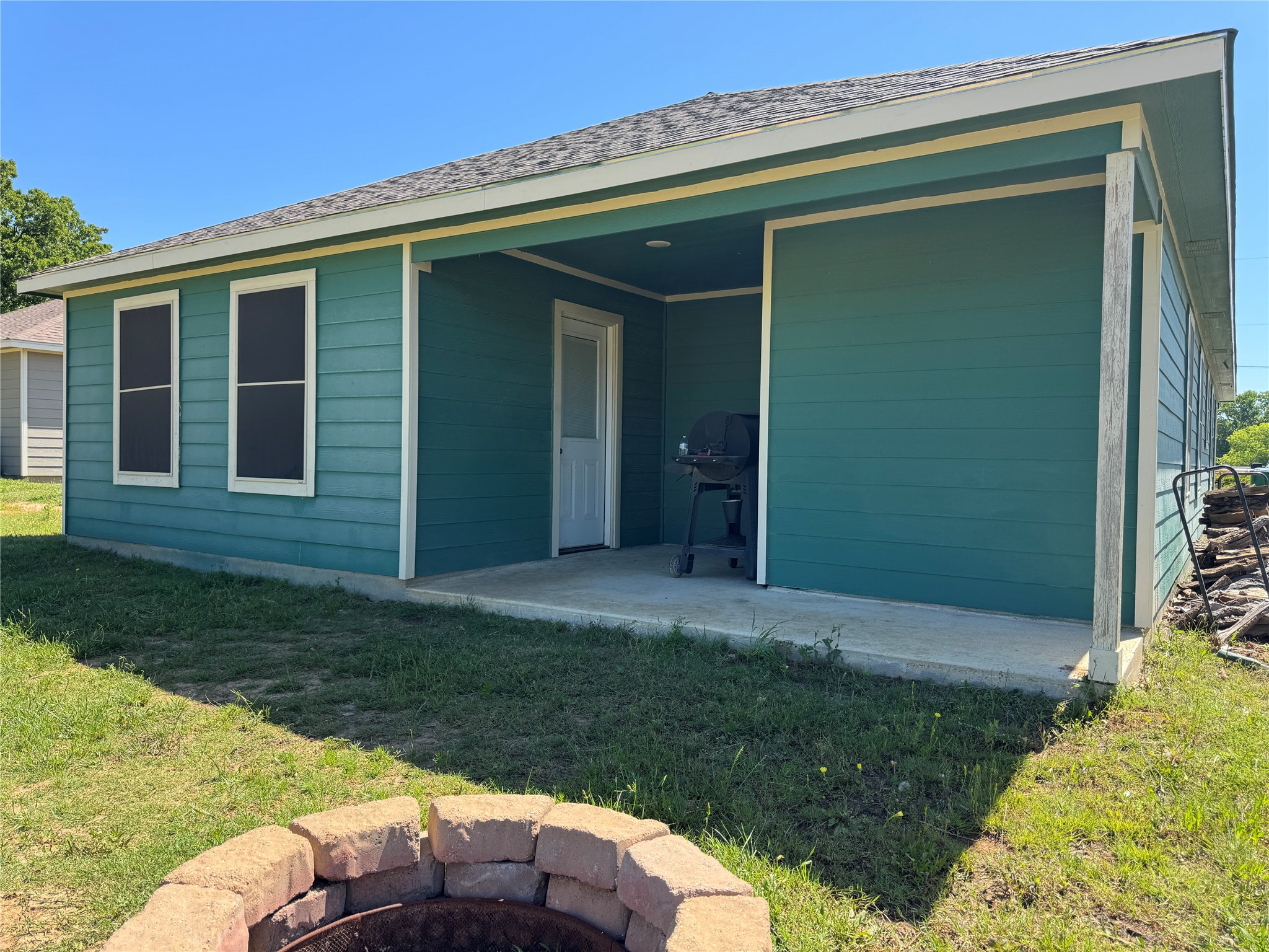 124 Oakwood Street Chico TX 76431