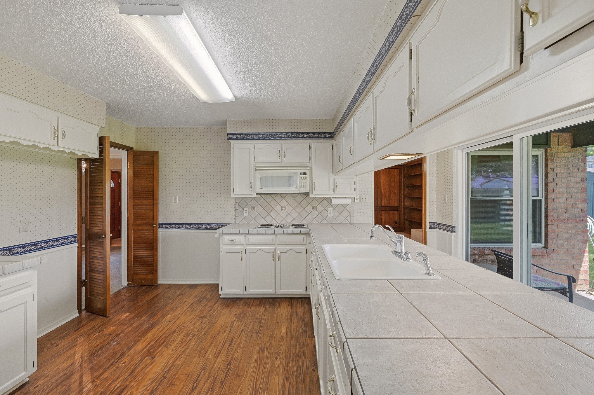 1100 Purdue Drive Arlington TX 76012