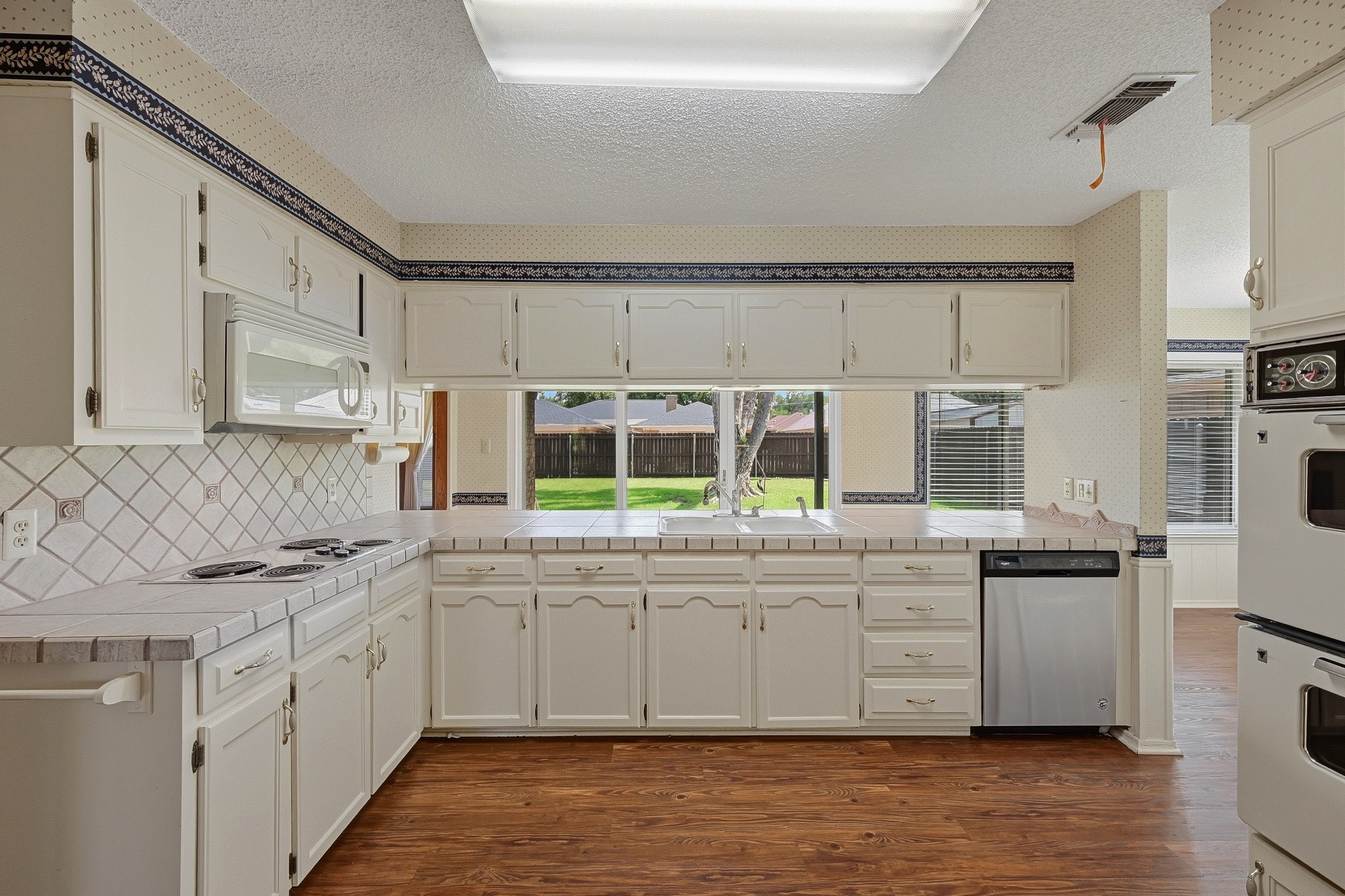 1100 Purdue Drive Arlington TX 76012