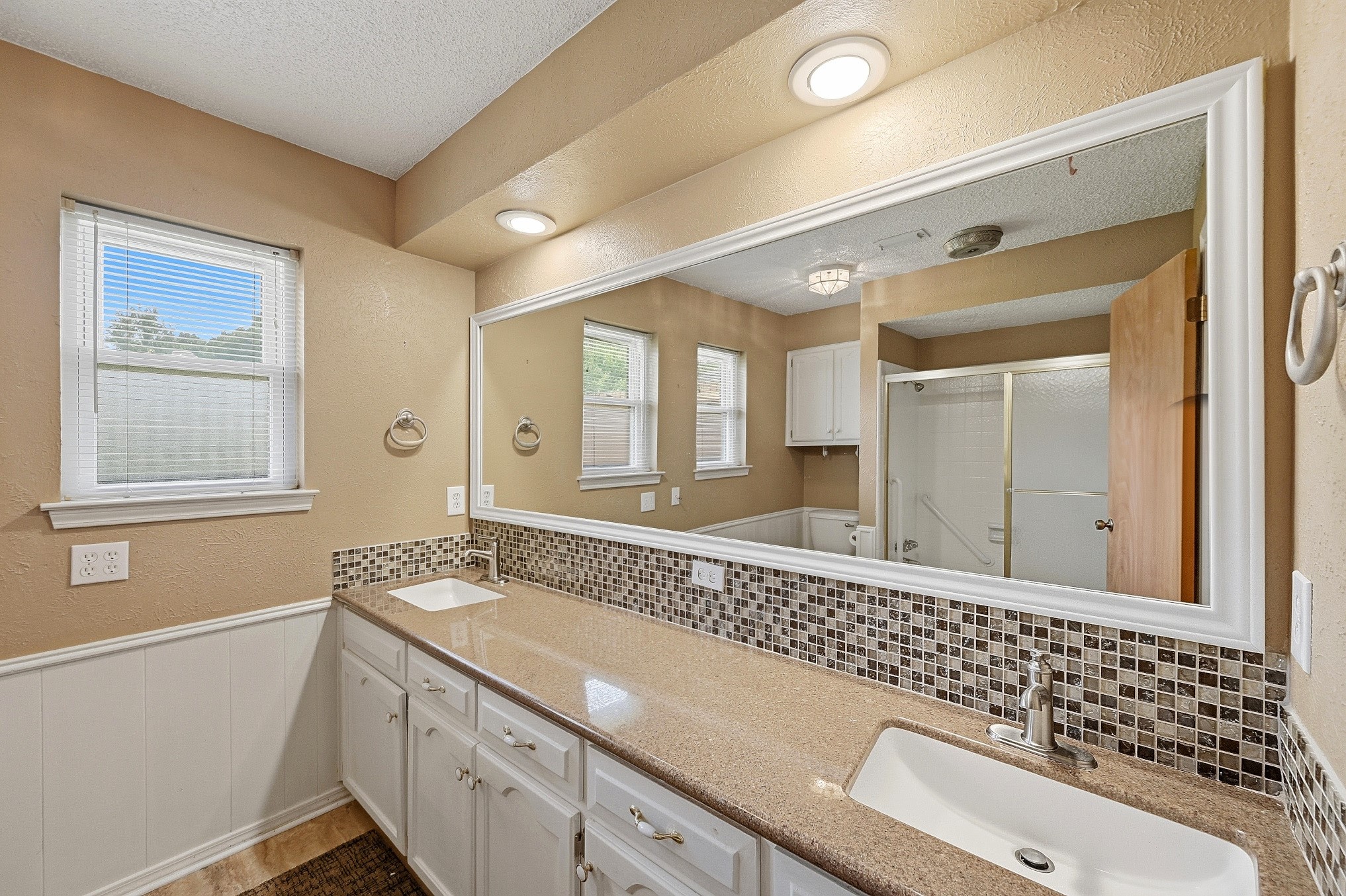 1100 Purdue Drive Arlington TX 76012