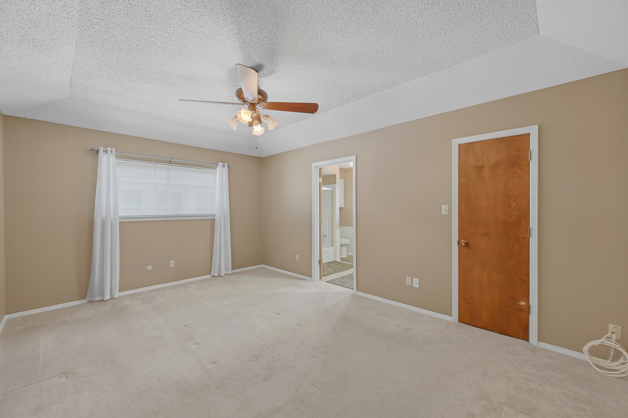 1100 Purdue Drive Arlington TX 76012
