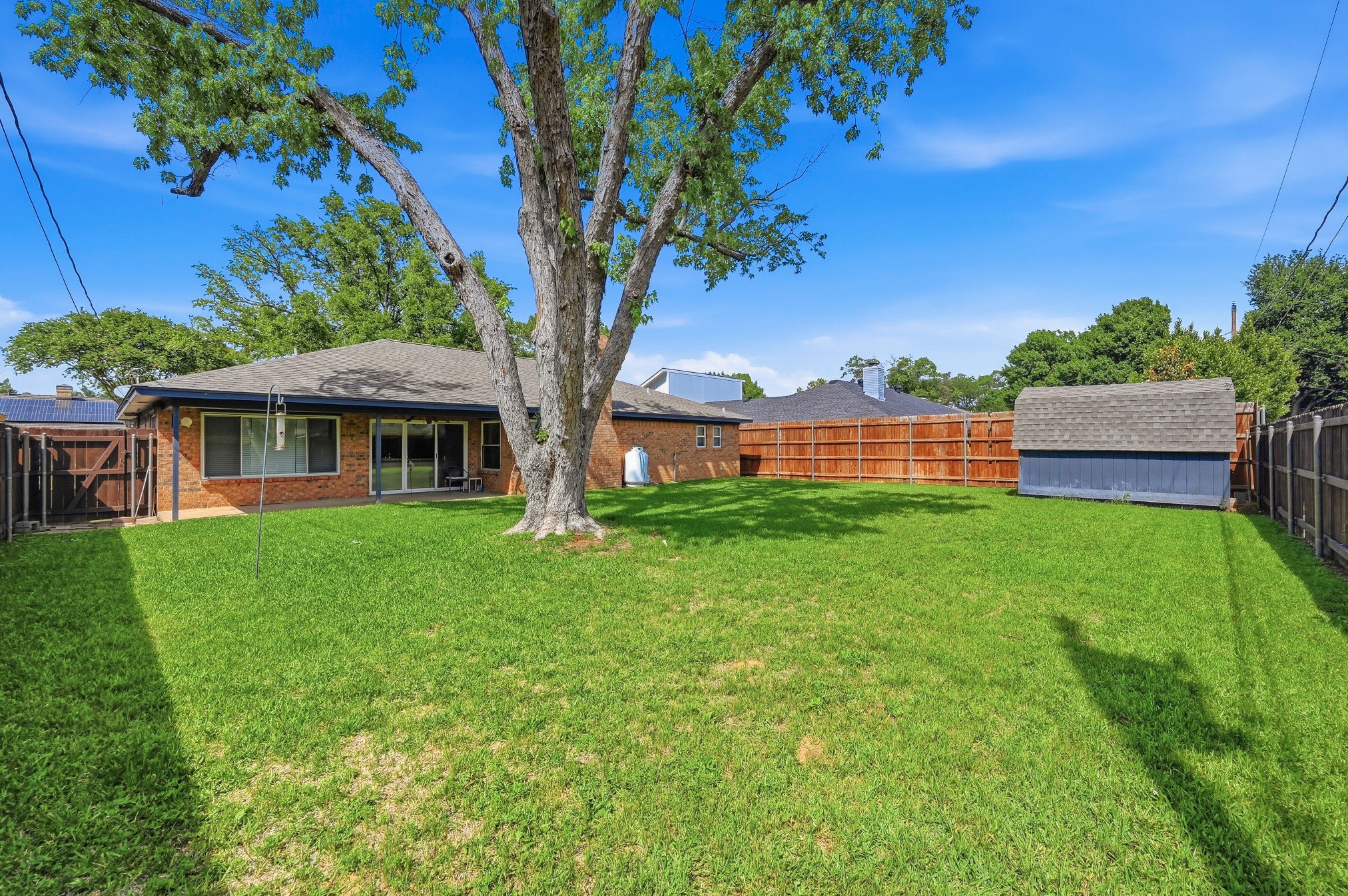 1100 Purdue Drive Arlington TX 76012