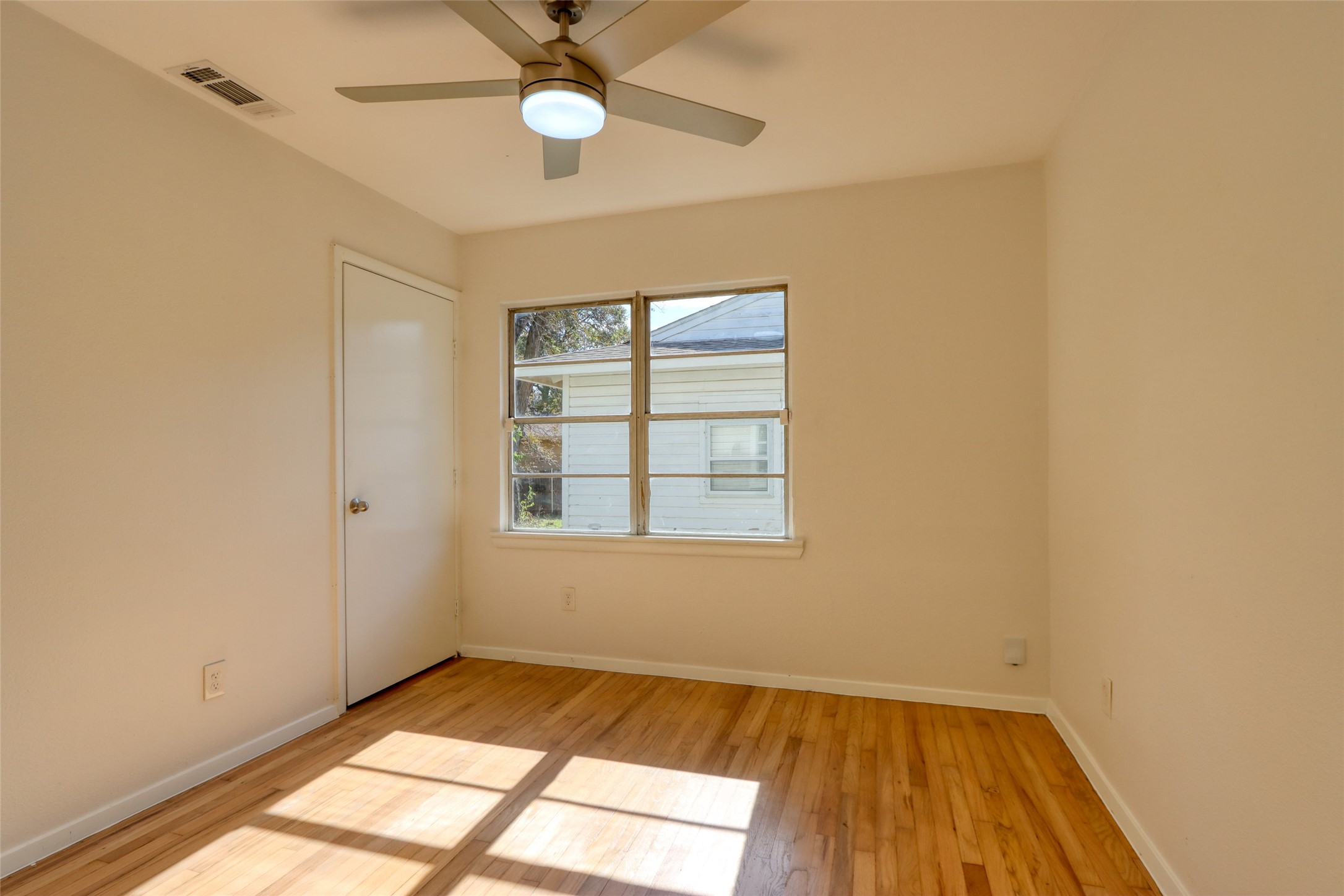 4520 Utah Avenue Dallas TX 75216