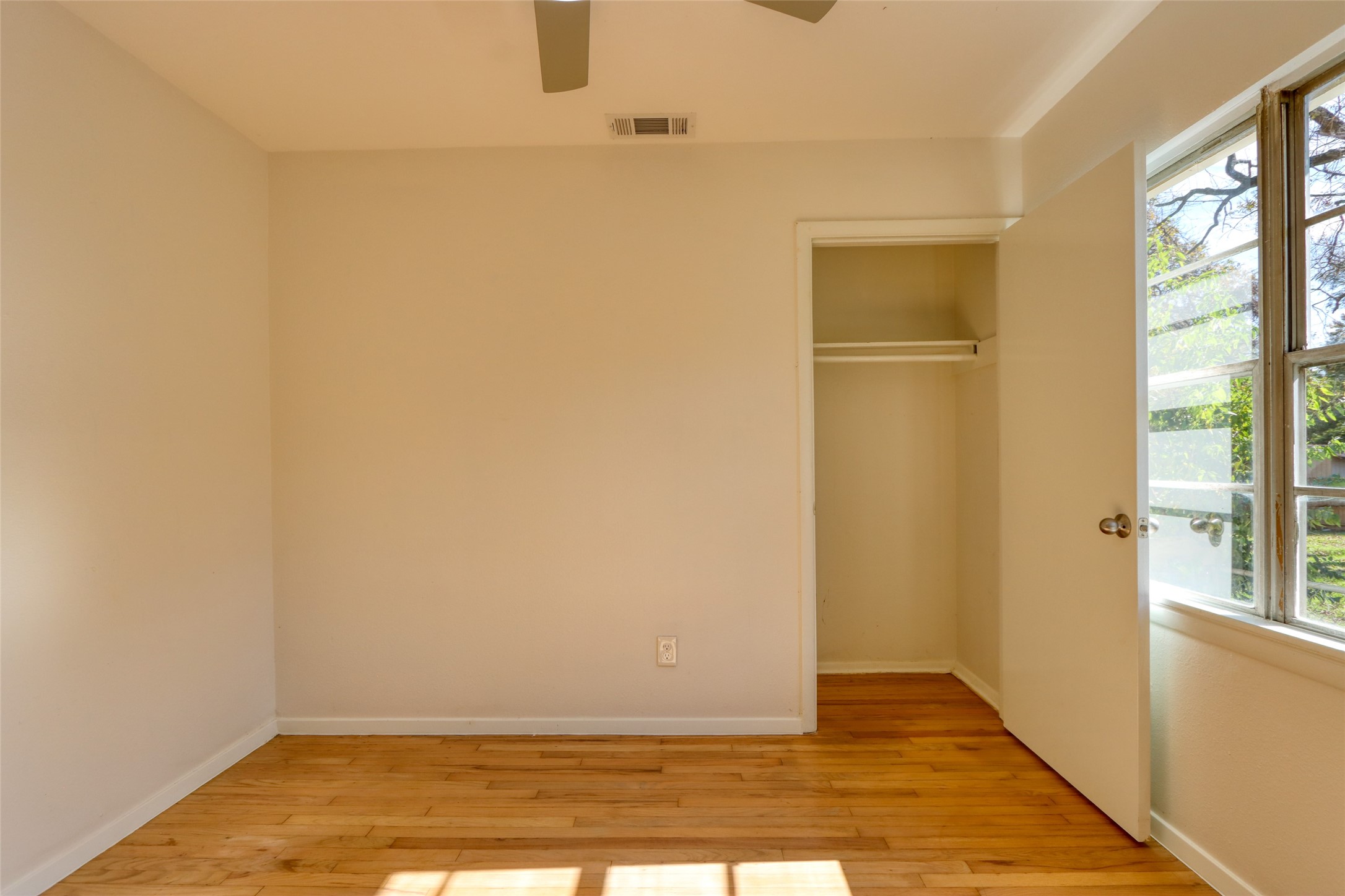 4520 Utah Avenue Dallas TX 75216