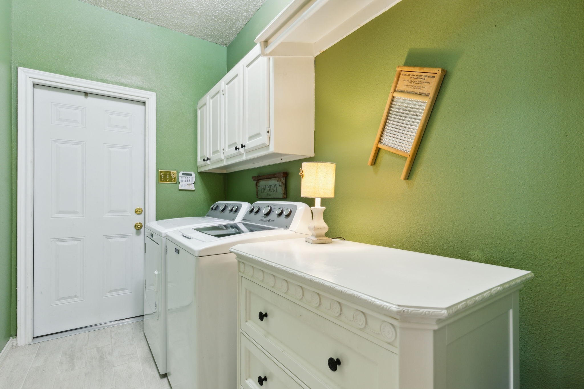 4055 Seabury Drive Dallas TX 75287