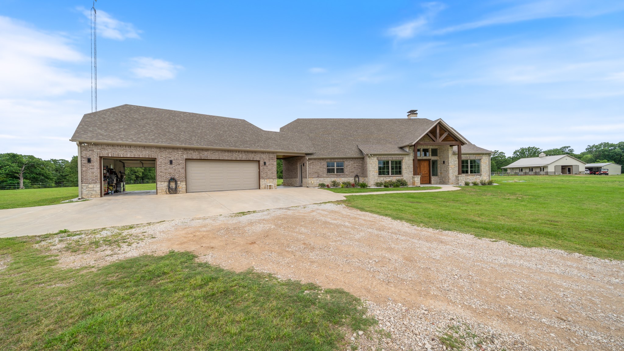 3317 Vz County Road 1804 Grand Saline TX 75140