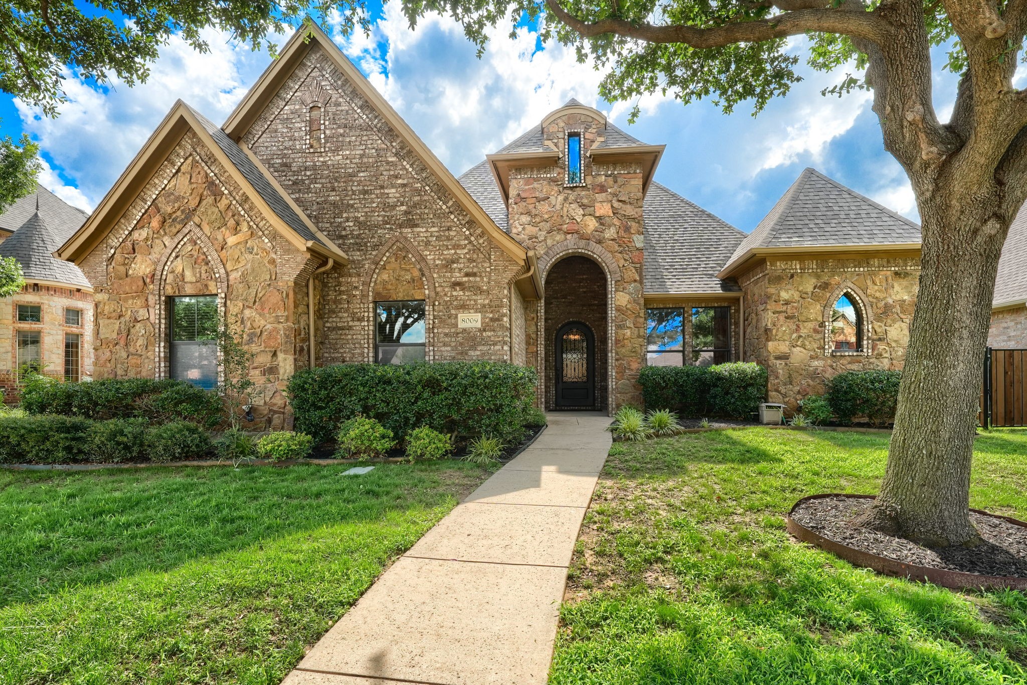 8009 Canyon Oak Drive North Richland Hills TX 76182