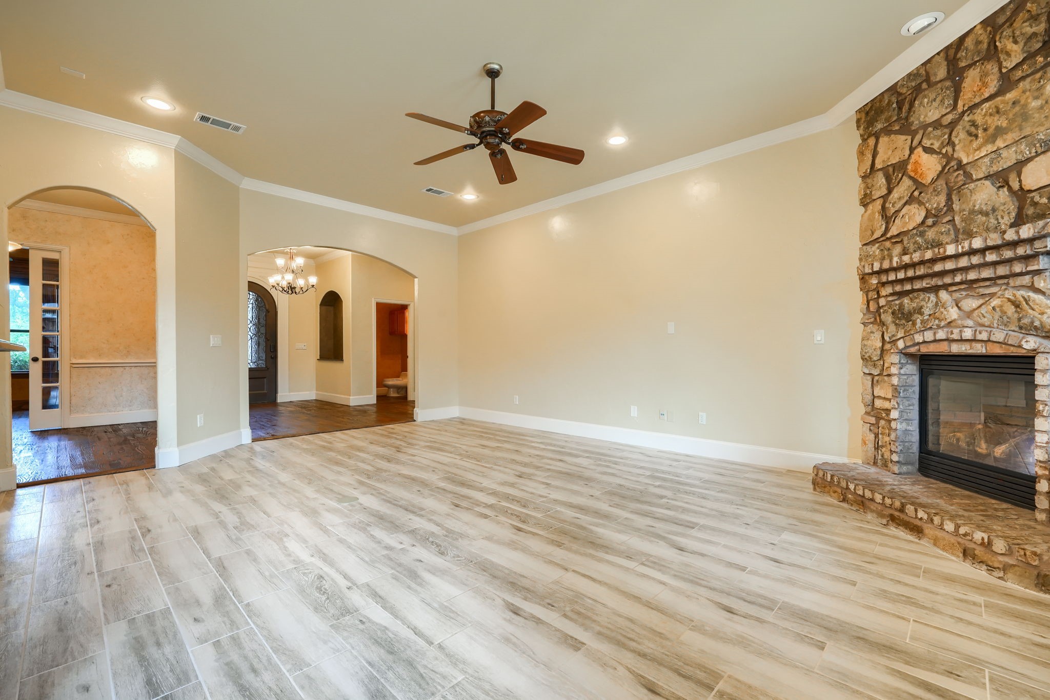 8009 Canyon Oak Drive North Richland Hills TX 76182