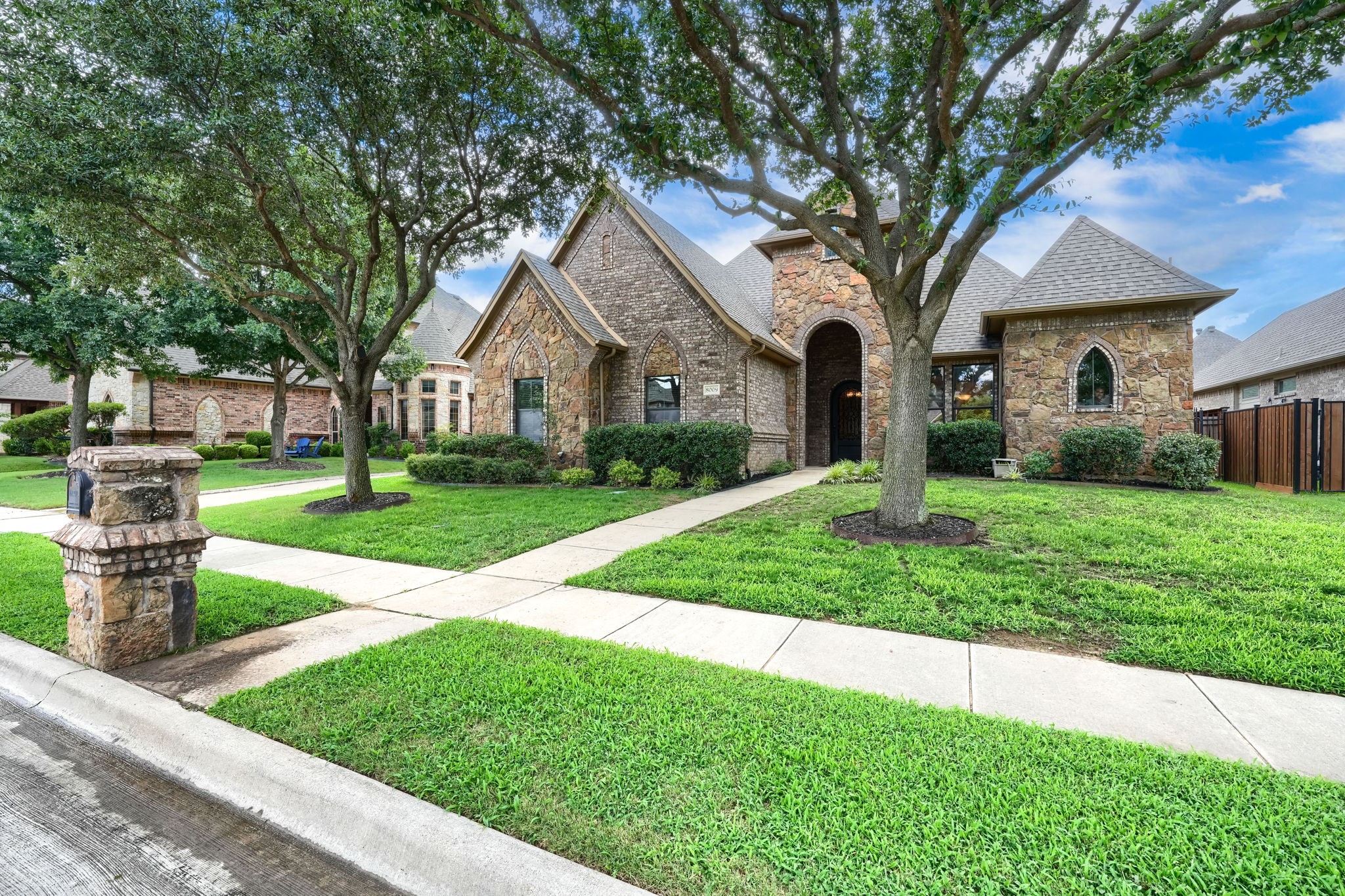 8009 Canyon Oak Drive North Richland Hills TX 76182