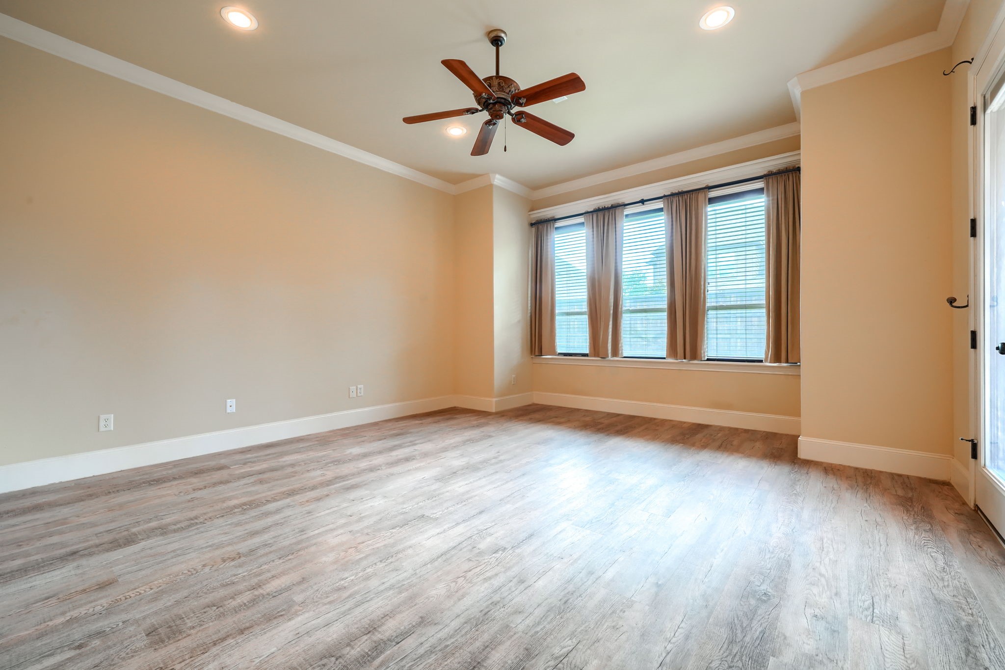 8009 Canyon Oak Drive North Richland Hills TX 76182