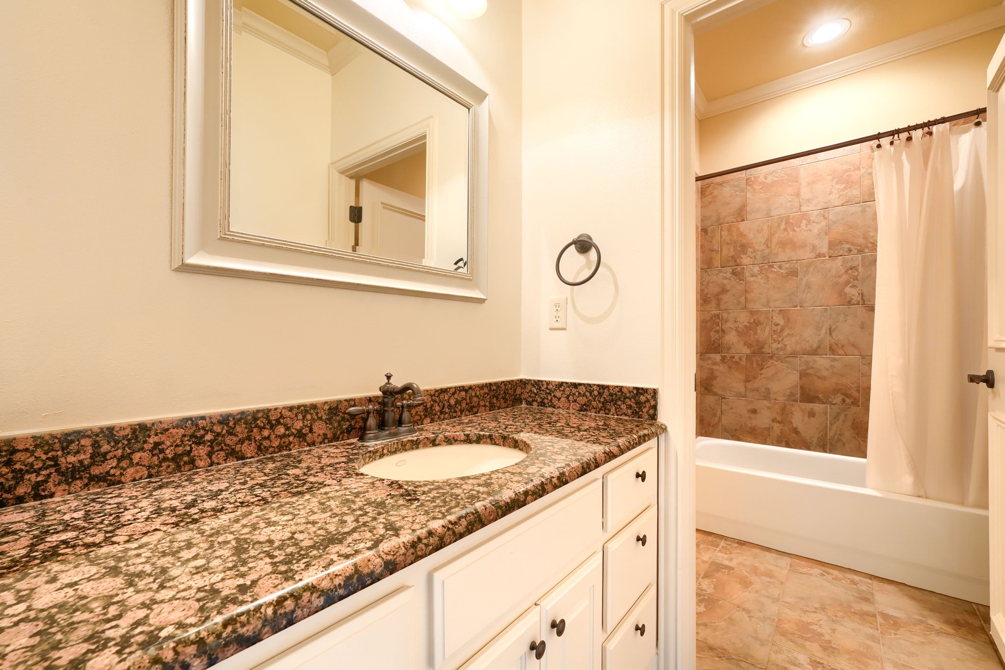 8009 Canyon Oak Drive North Richland Hills TX 76182
