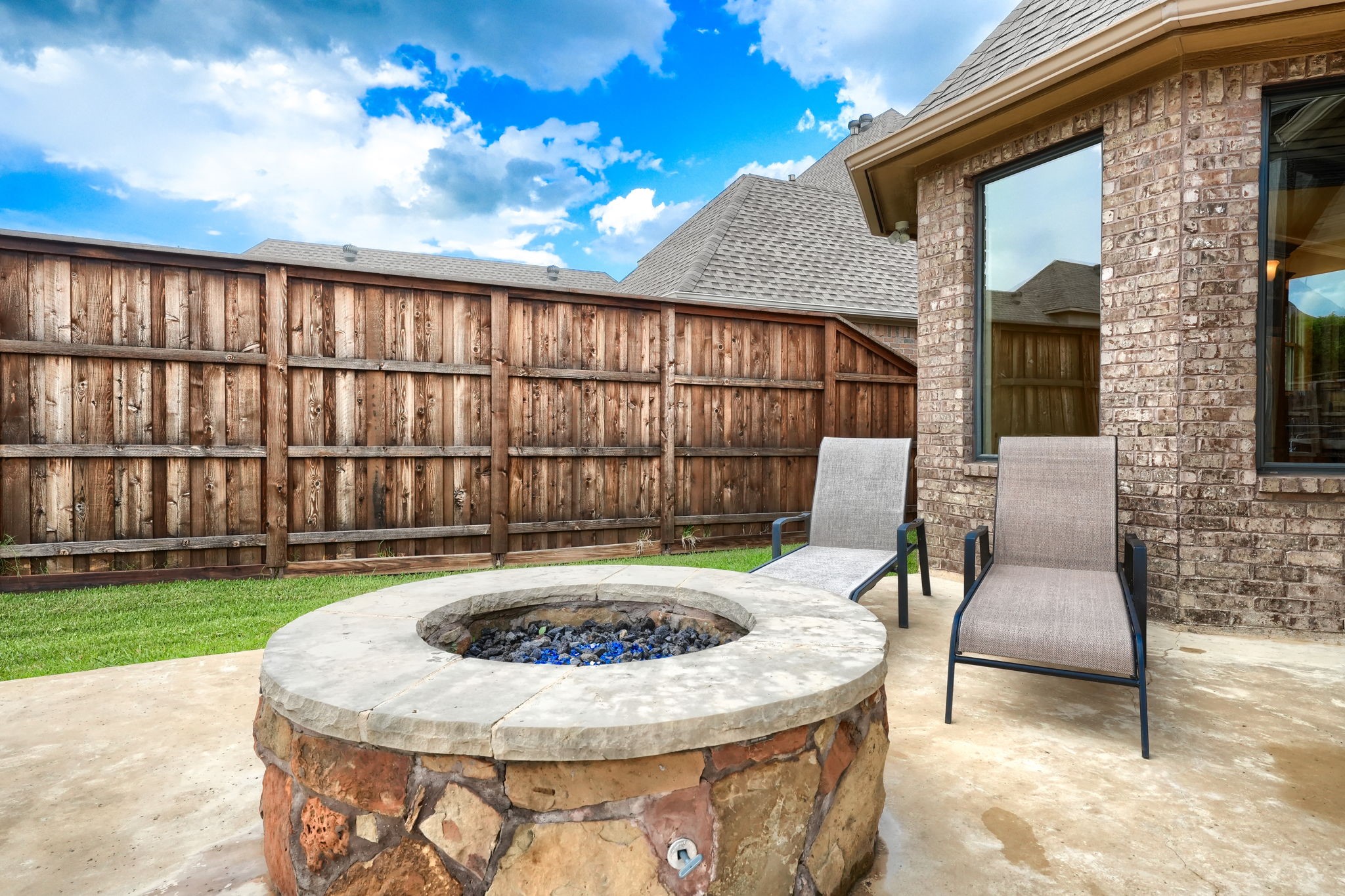 8009 Canyon Oak Drive North Richland Hills TX 76182