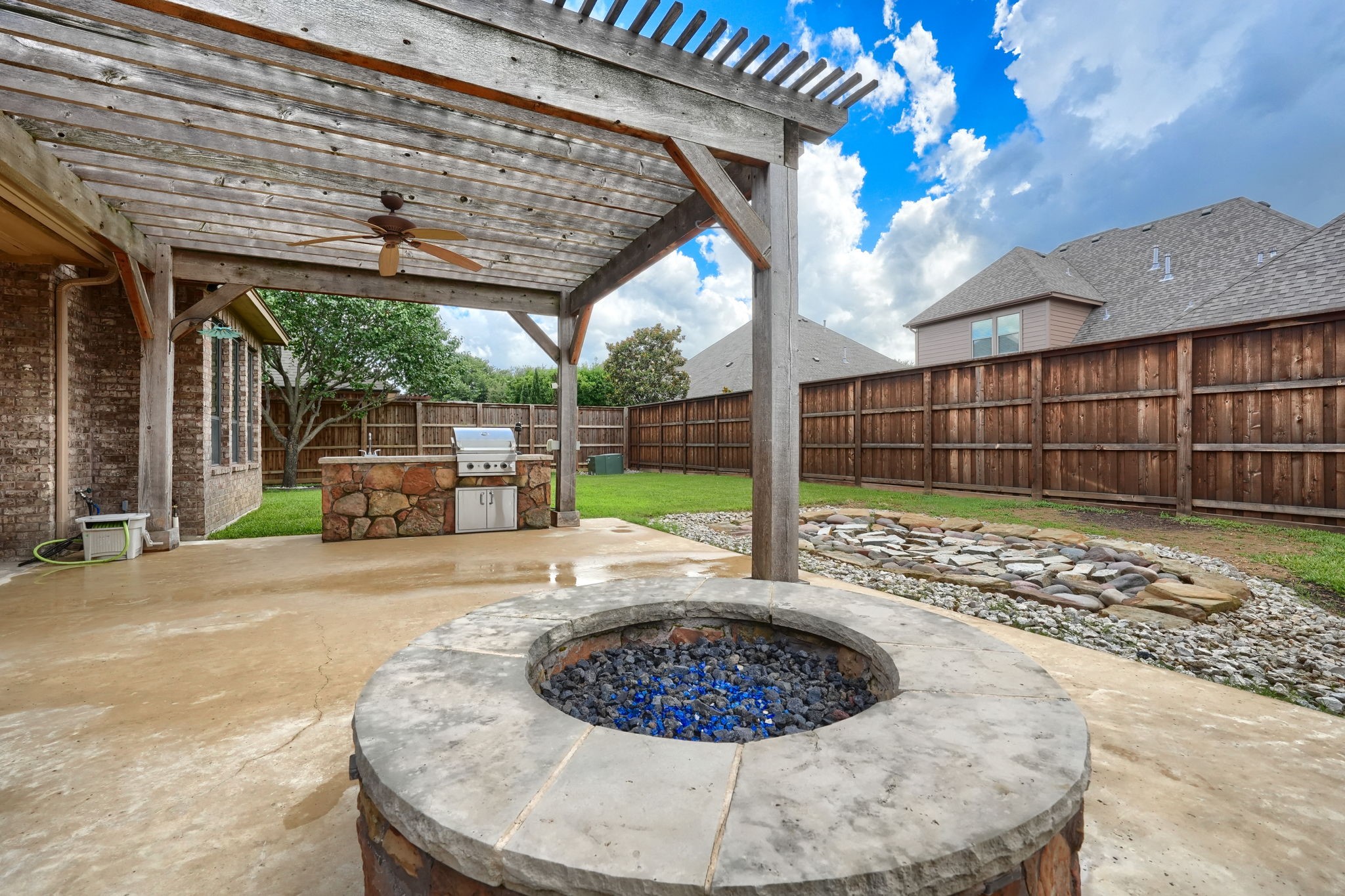 8009 Canyon Oak Drive North Richland Hills TX 76182