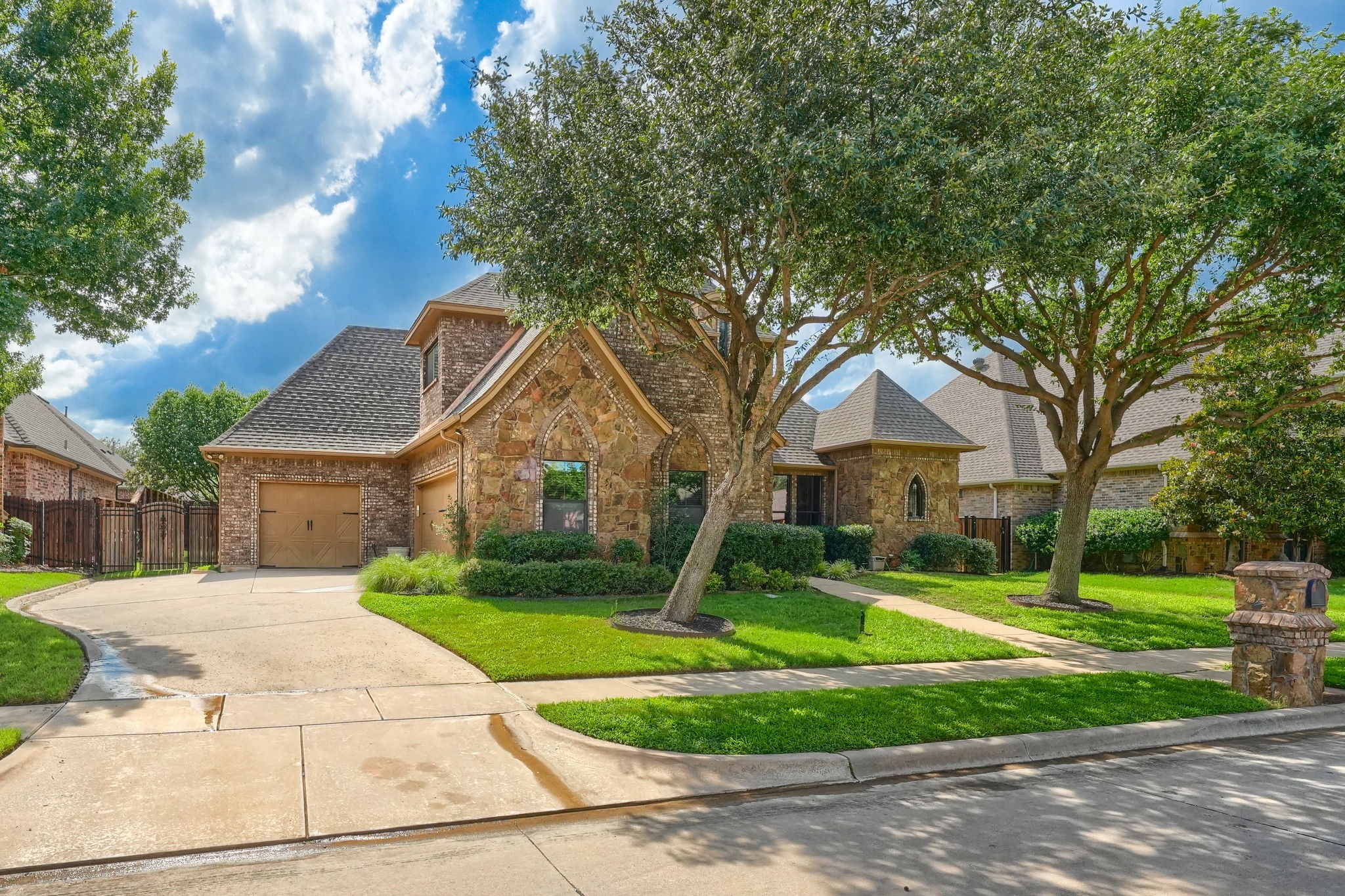 8009 Canyon Oak Drive North Richland Hills TX 76182