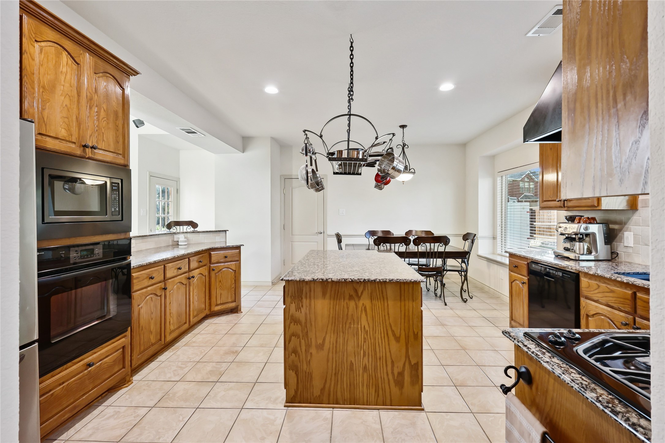 3605 Winchester Court Corinth TX 76210