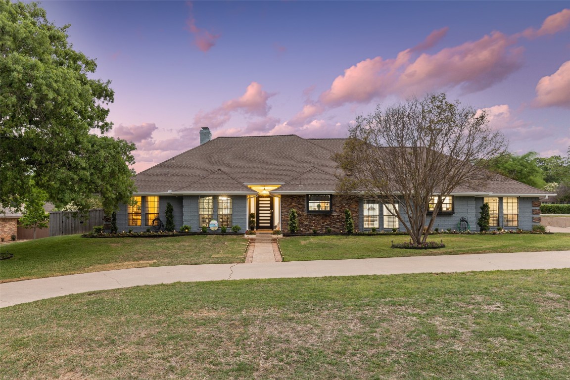 200 Cross Timbers Drive Double Oak TX 75077