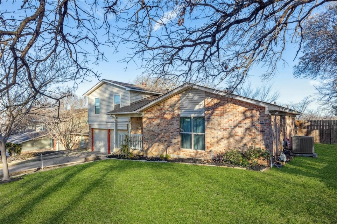 6305 Plum Tree Court Arlington TX 76016