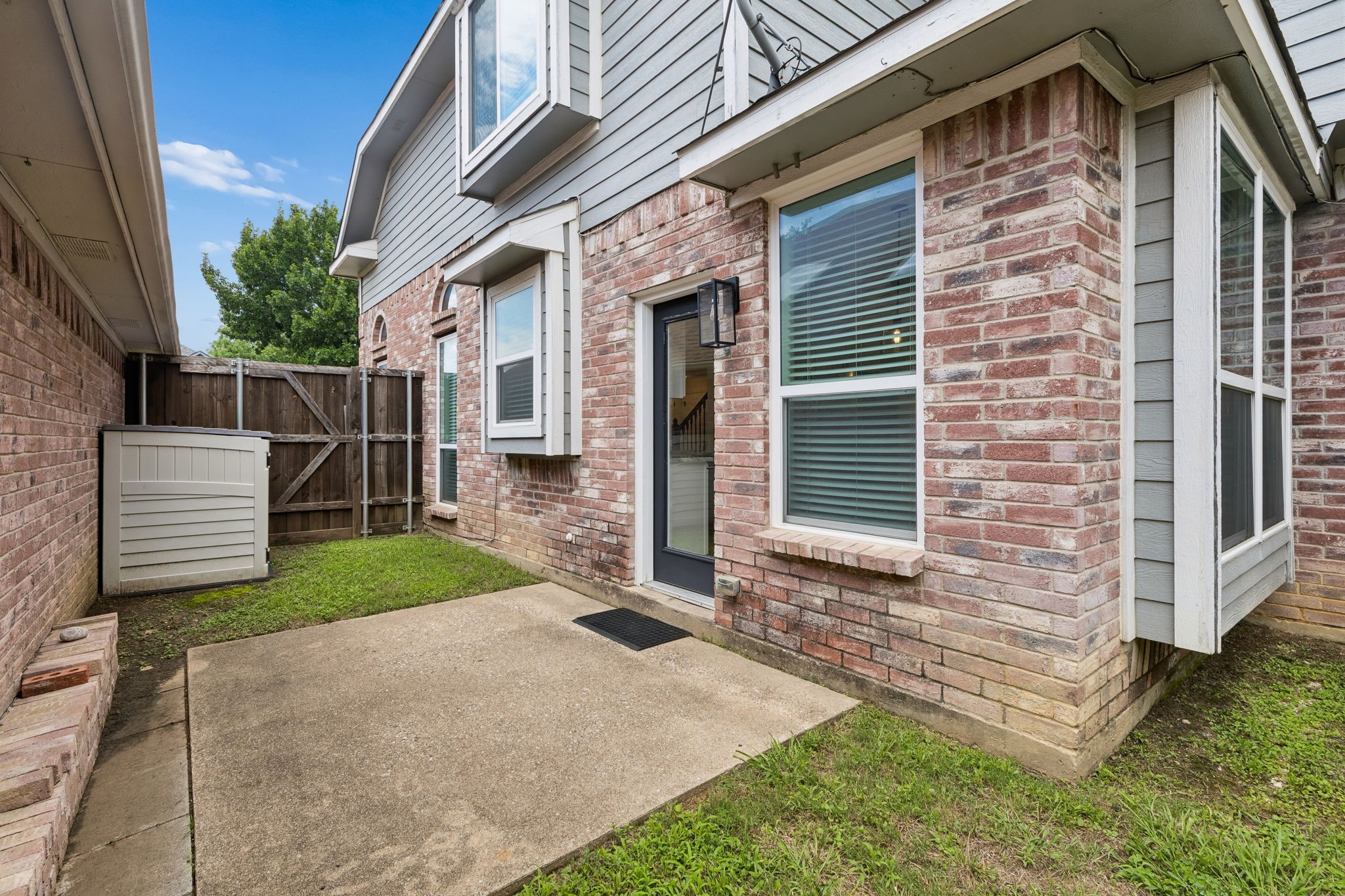 4436 Sierra Drive Grand Prairie TX 75052