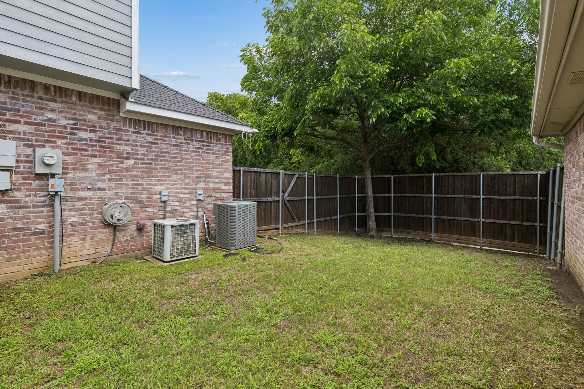 4436 Sierra Drive Grand Prairie TX 75052