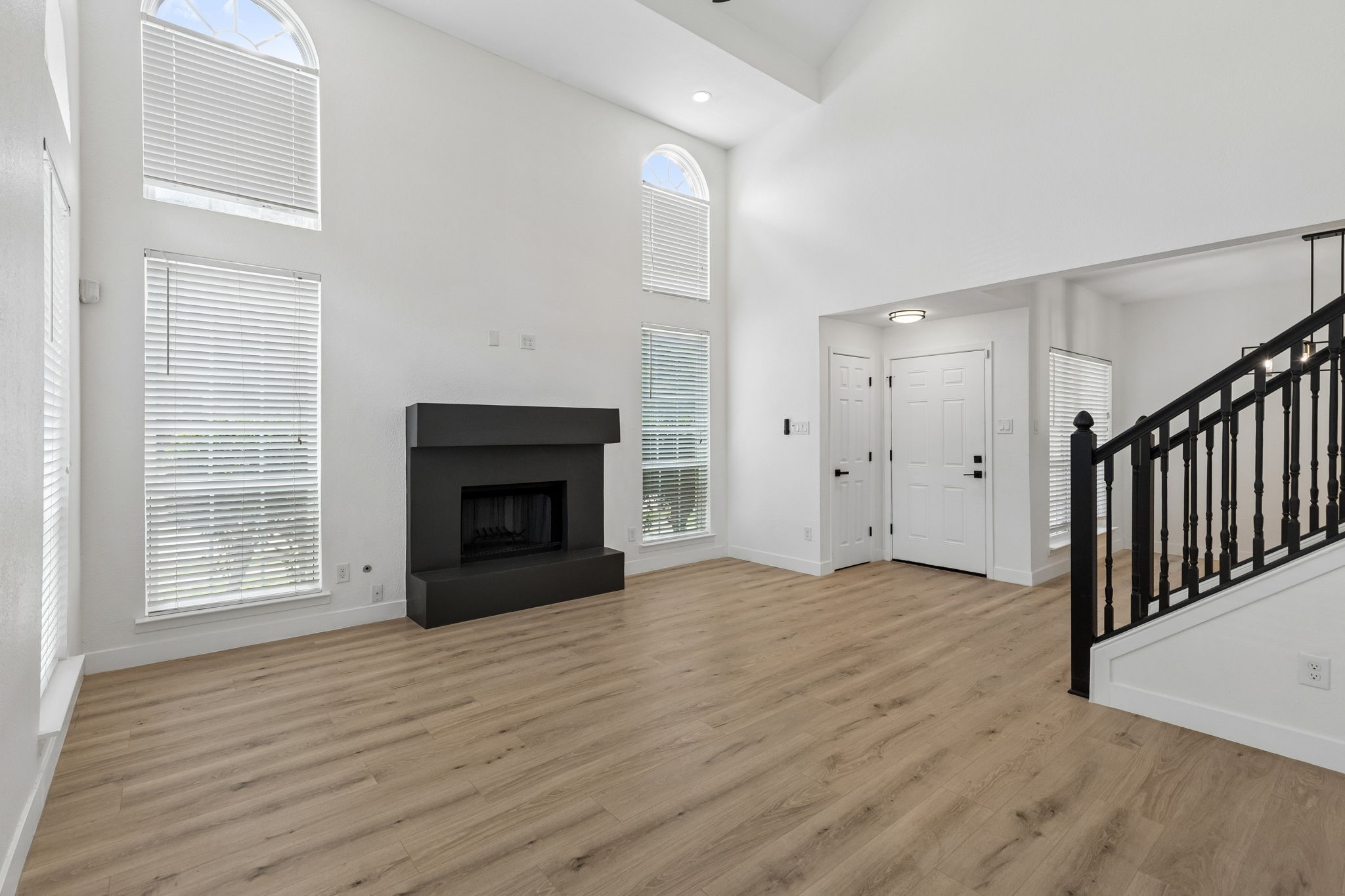 4436 Sierra Drive Grand Prairie TX 75052