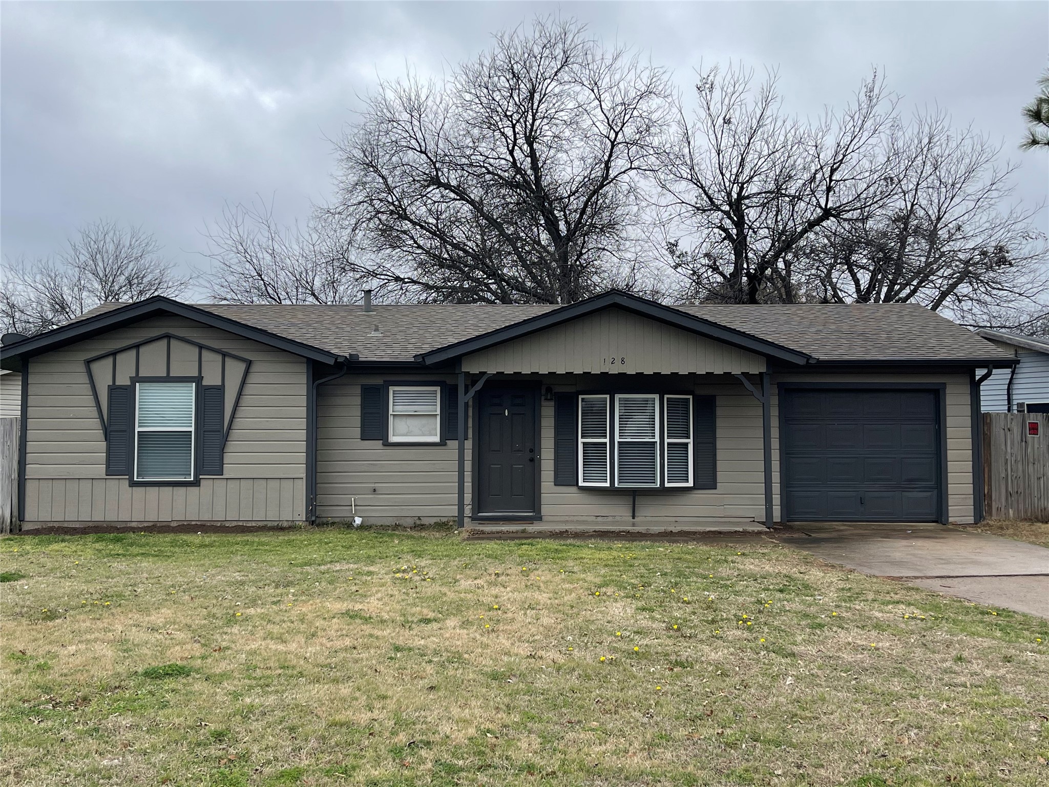 128 Cindy Lane Burleson TX 76028