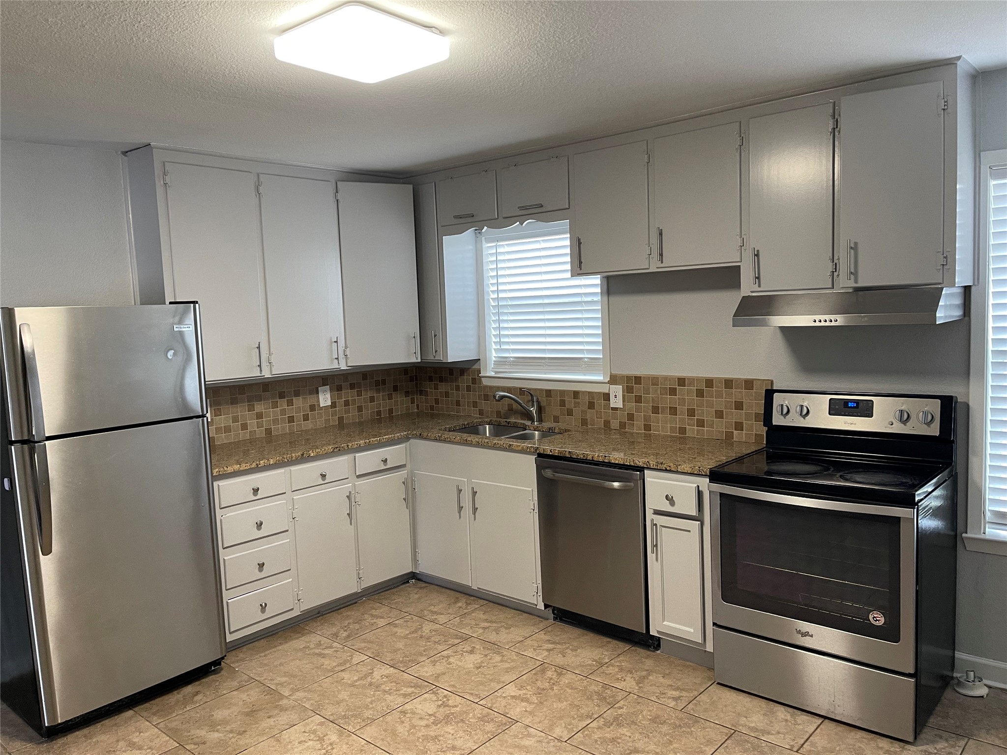 128 Cindy Lane Burleson TX 76028