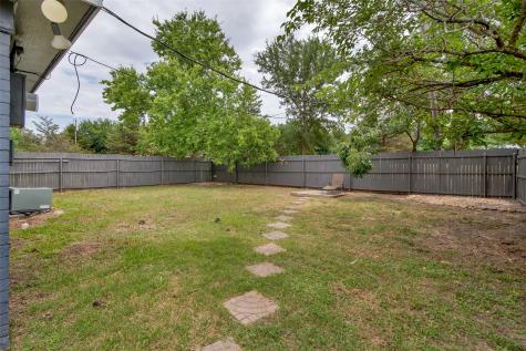 412 Lee Boulevard Pottsboro TX 75076