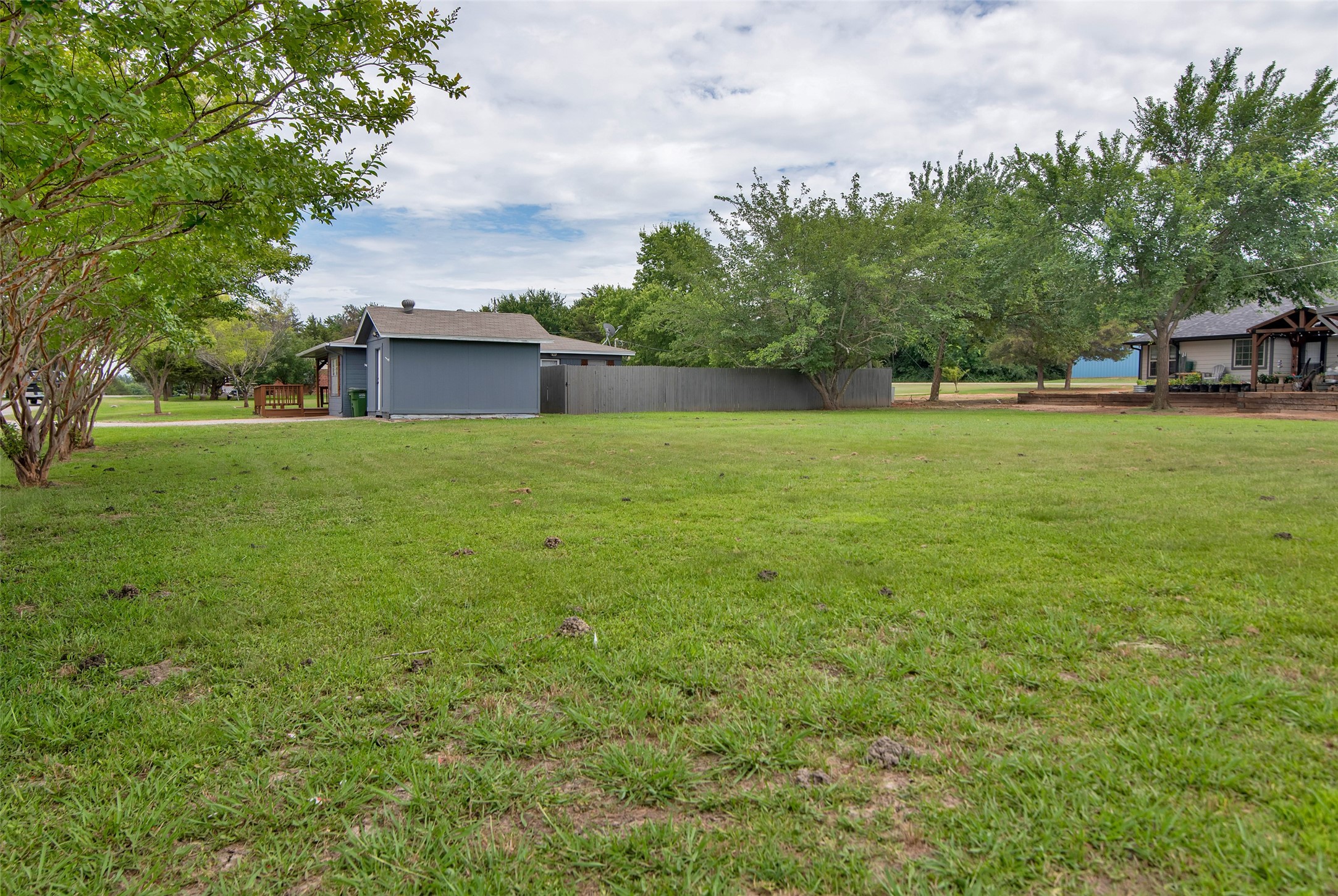 412 Lee Boulevard Pottsboro TX 75076