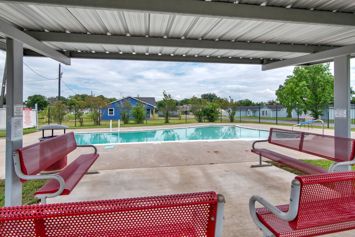 412 Lee Boulevard Pottsboro TX 75076