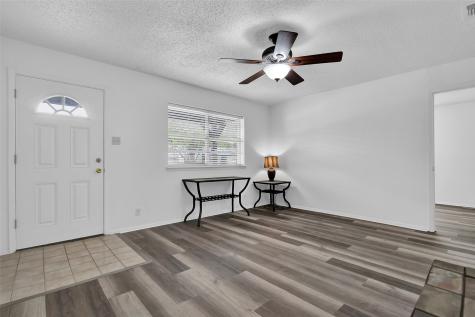 412 Lee Boulevard Pottsboro TX 75076