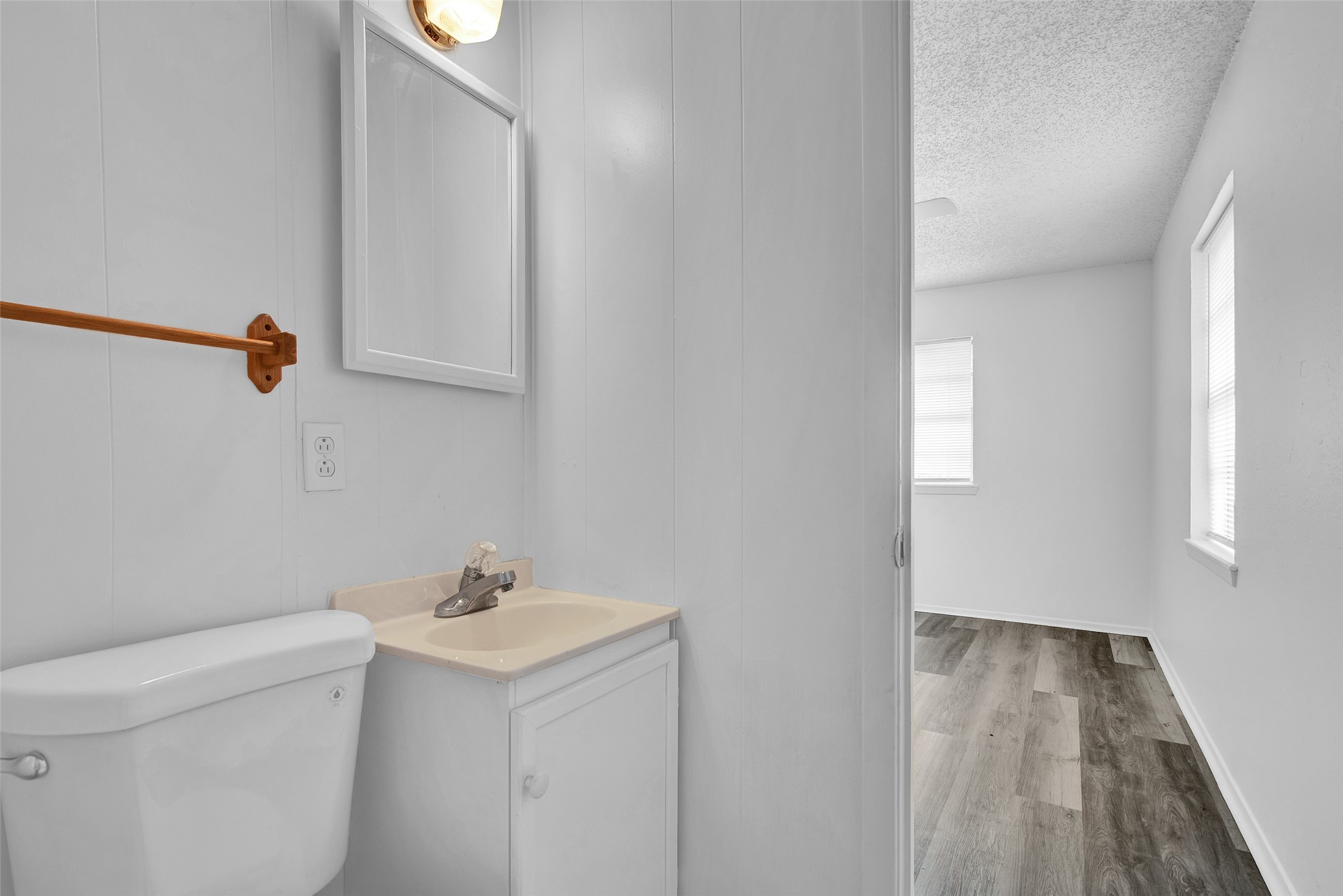 412 Lee Boulevard Pottsboro TX 75076