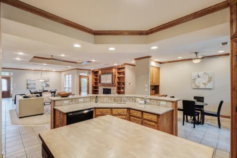 648 Laketrail Drive Richardson TX 75081