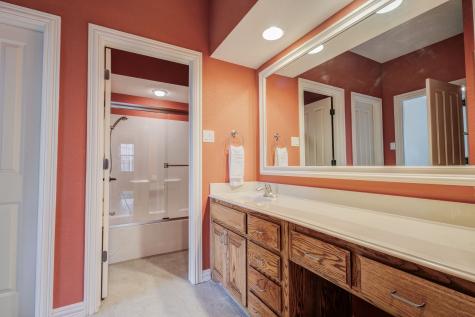 648 Laketrail Drive Richardson TX 75081