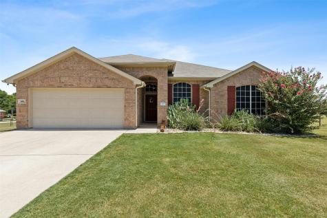 108 Thorobred Court Azle TX 76020
