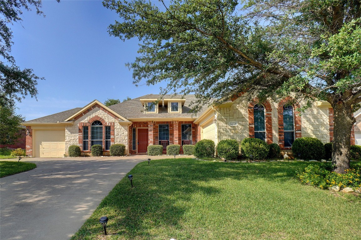 1429 Meadowlakes Drive Azle TX 76020