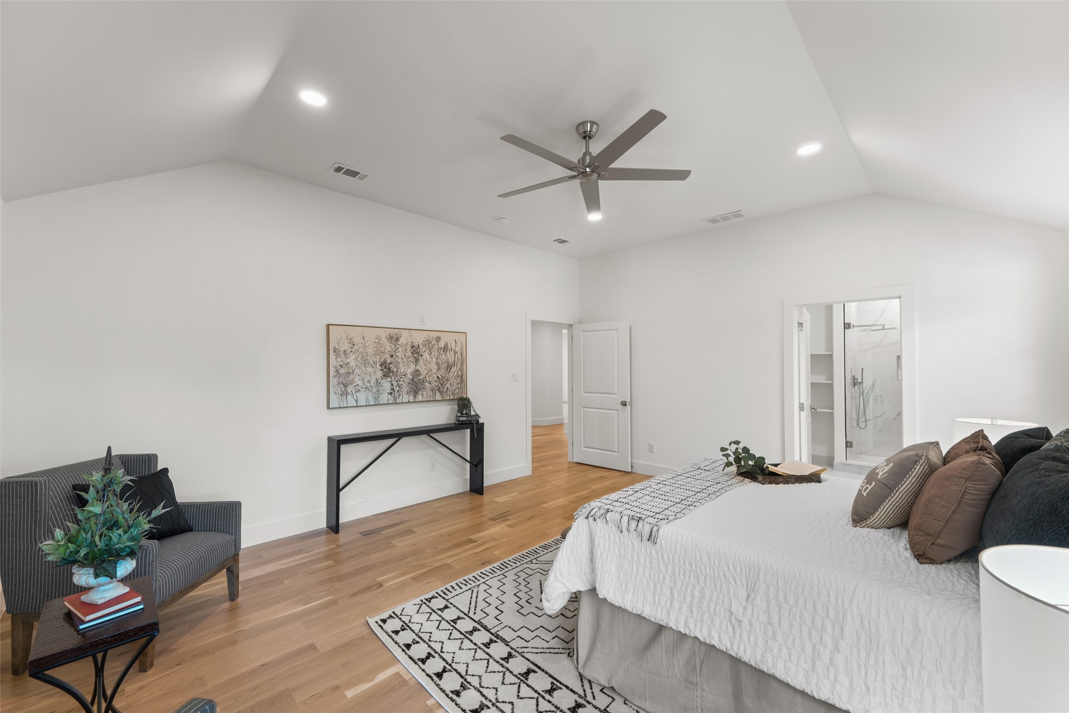 5259 Saint Charles Avenue Dallas TX 75223