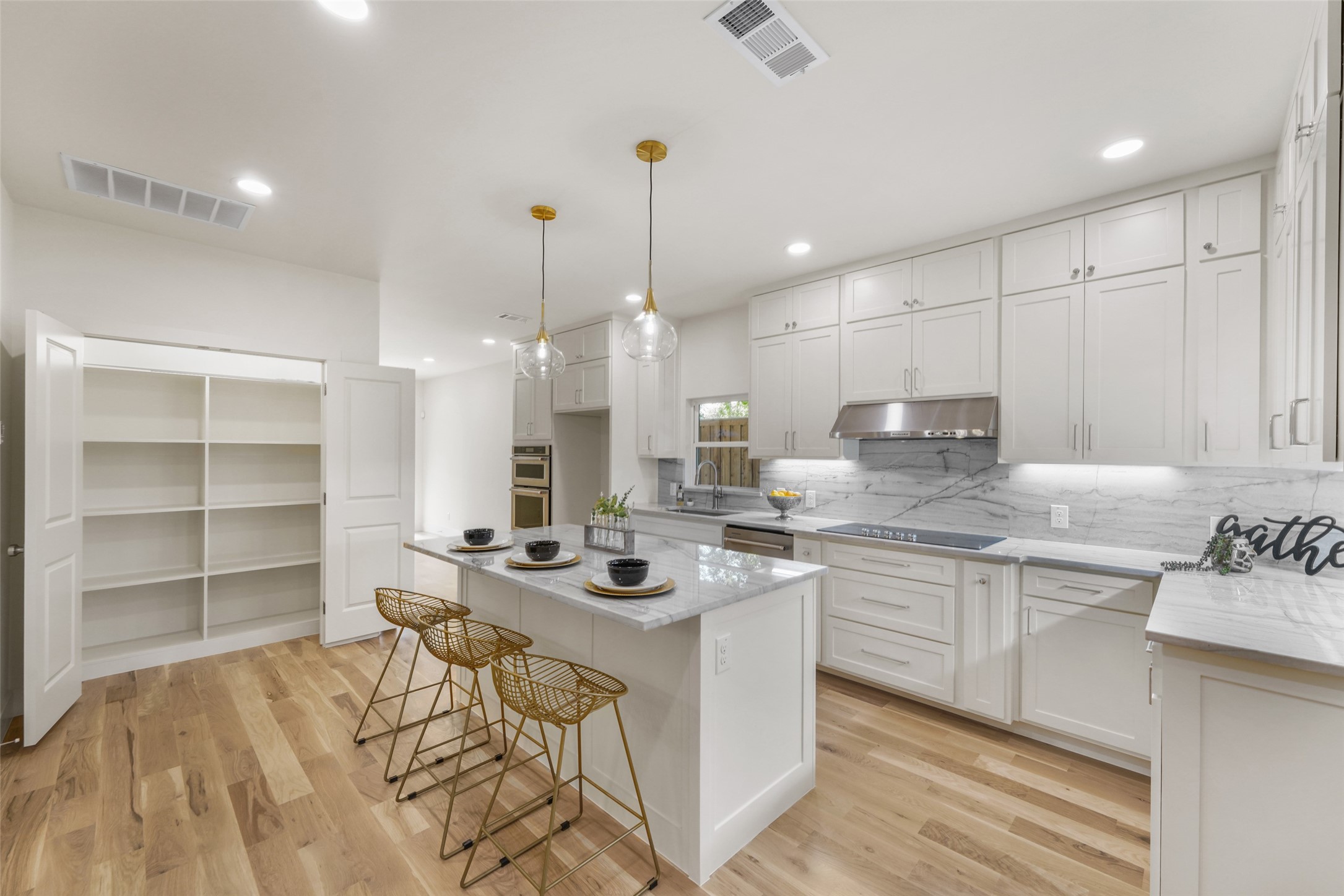 5259 Saint Charles Avenue Dallas TX 75223