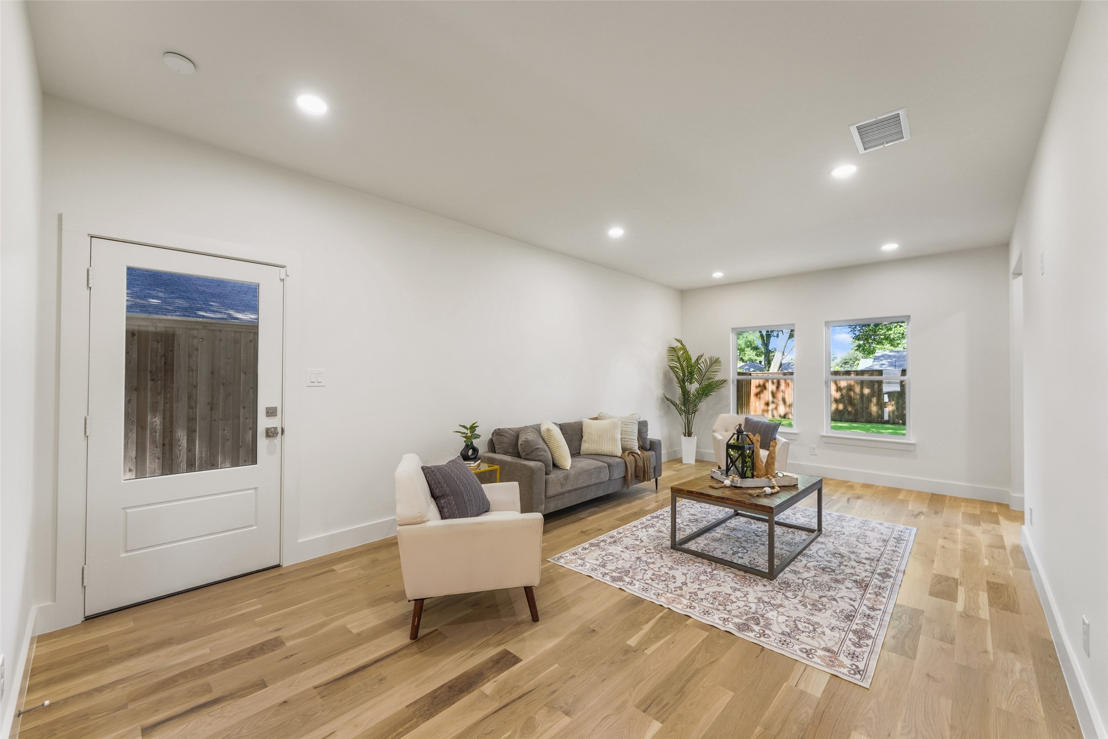 5259 Saint Charles Avenue Dallas TX 75223