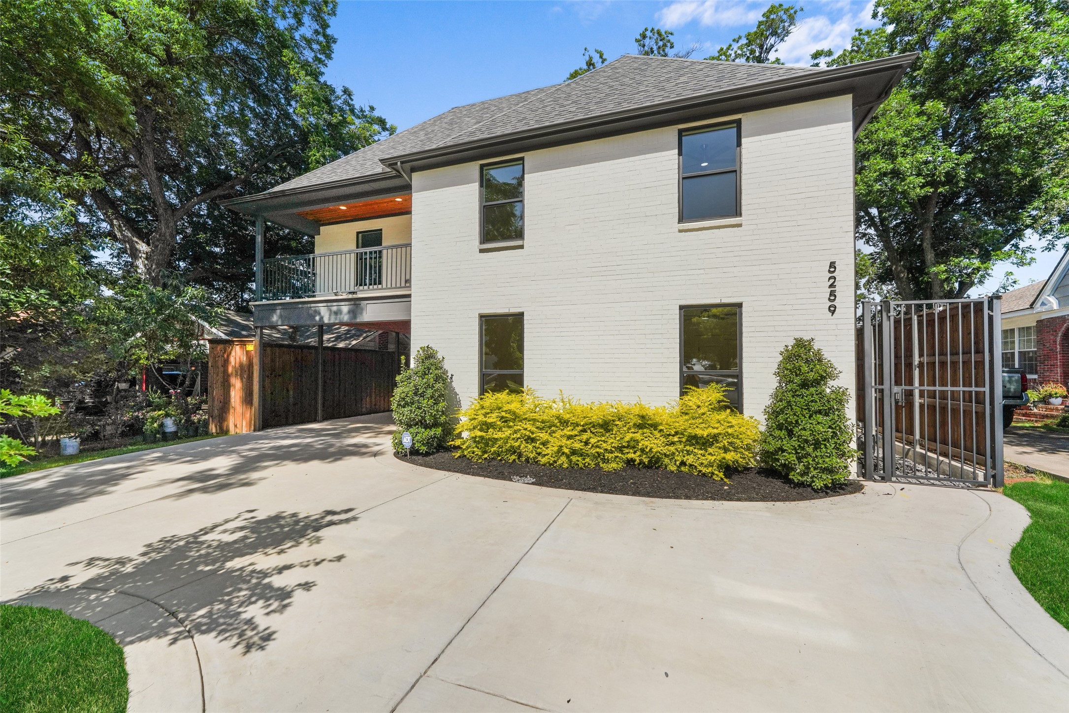 5259 Saint Charles Avenue Dallas TX 75223