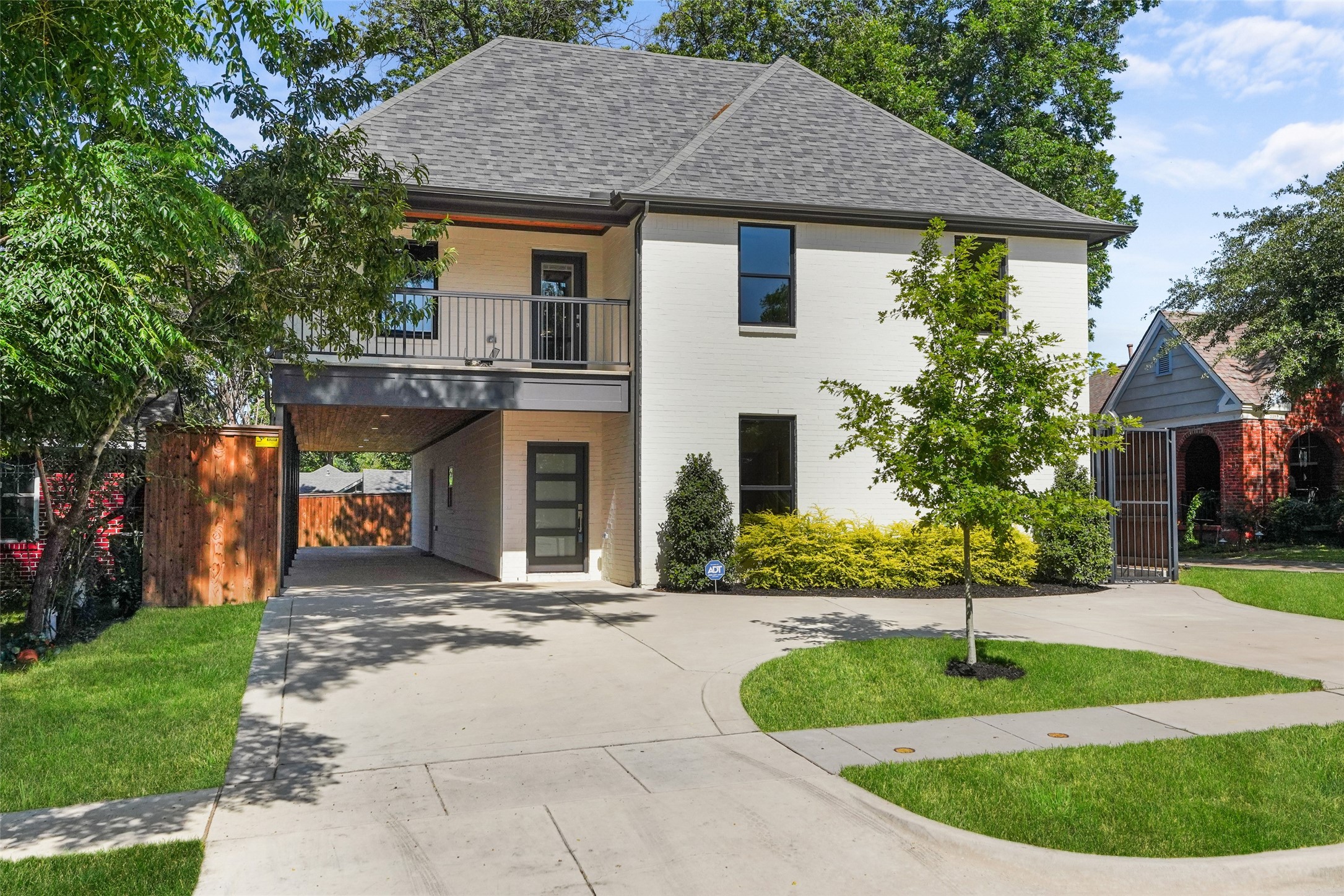 5259 Saint Charles Avenue Dallas TX 75223